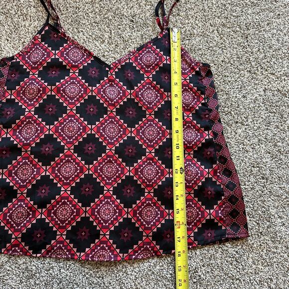 Sam Edelman black, red & pink tribal print v-neck tank top size M - Picture 8 of 10